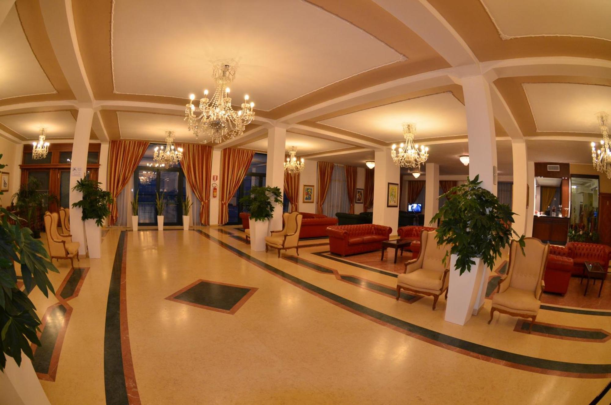 Grand Hotel Montesilvano&Residence Exterior foto