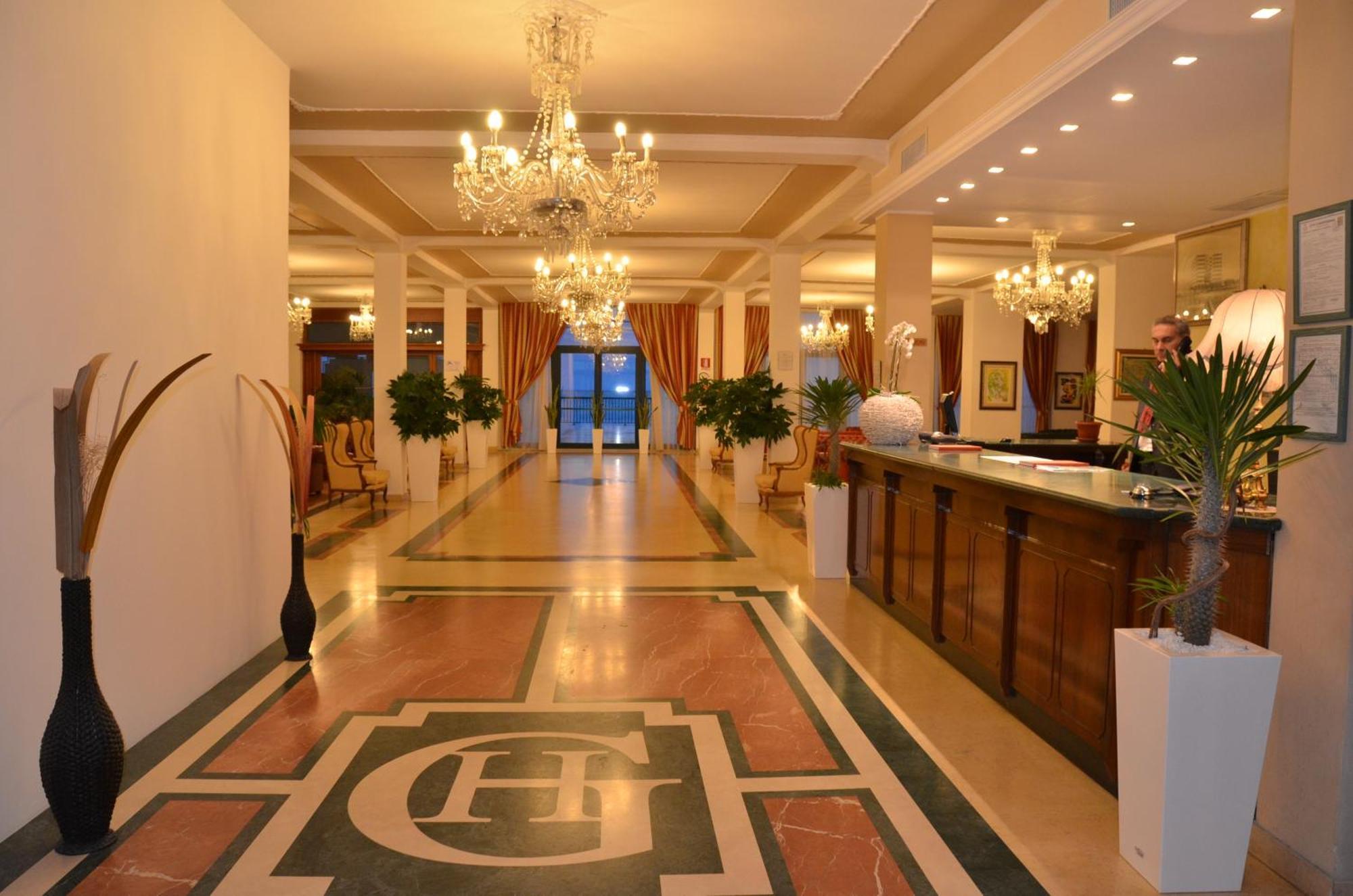 Grand Hotel Montesilvano&Residence Exterior foto